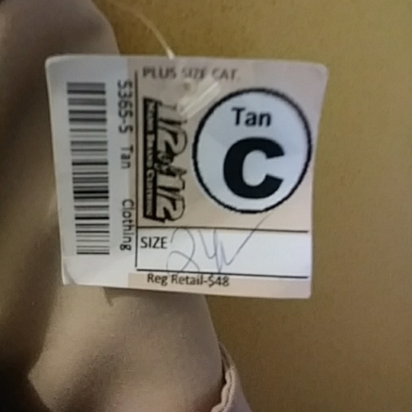 Slacks sz24WP tan. Chelsea studio - Picture 4 of 4